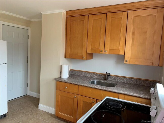 Foto del edificio - 65 Coolridge Rd