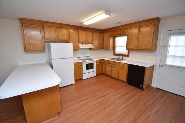 Building Photo - 2 bedroom in Pikeville NC 27863