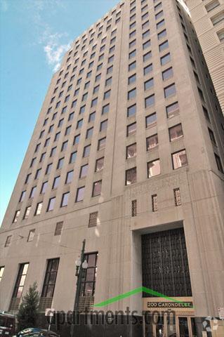 Edificio - 200 Carondelet