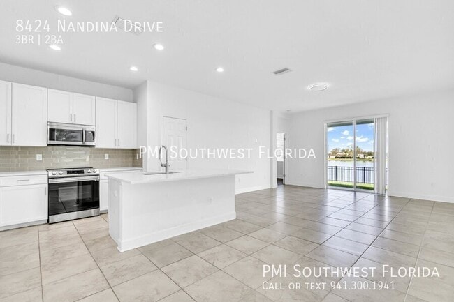 Building Photo - 8424 Nandina Dr