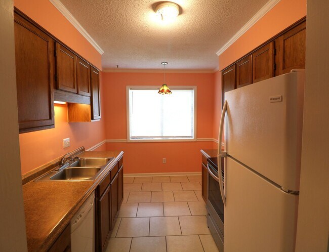 Foto del edificio - 171 Forest View Dr