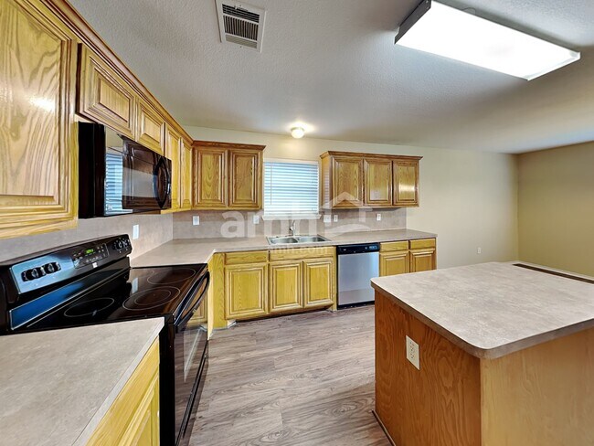 Foto del edificio - 126 Jennings Dr