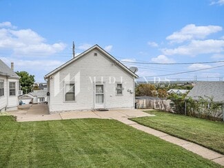 Building Photo - 815 Pierce St