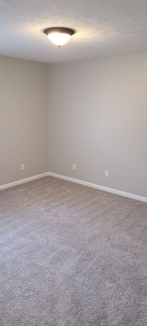 Foto del edificio - 810 E 24th St