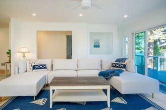 Building Photo - 184 Grand Ave