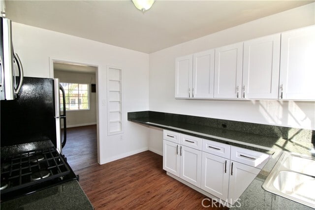 Building Photo - 1270 Wilcox Ave