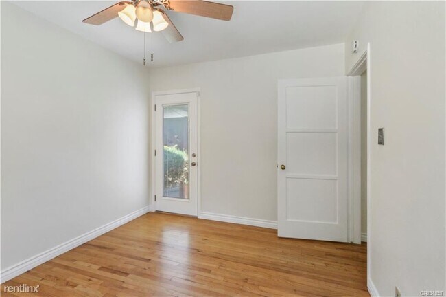 Building Photo - 3 br, 1 bath House - 6244 Simpson Ave