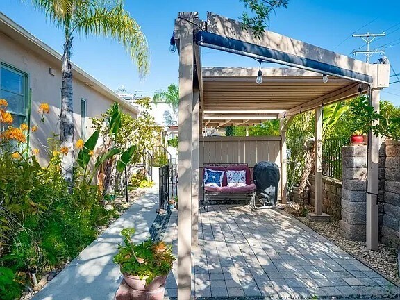 Foto del edificio - 1815 Mission Cliff Dr