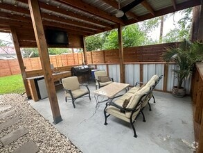 Building Photo - 735 Sprucewood Ln