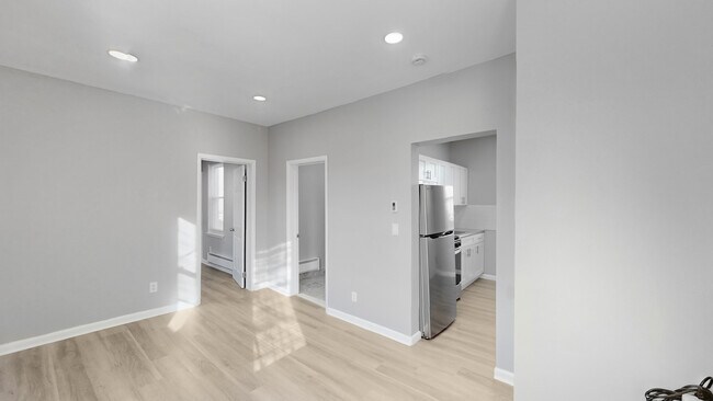 Building Photo - 972 McLean Ave