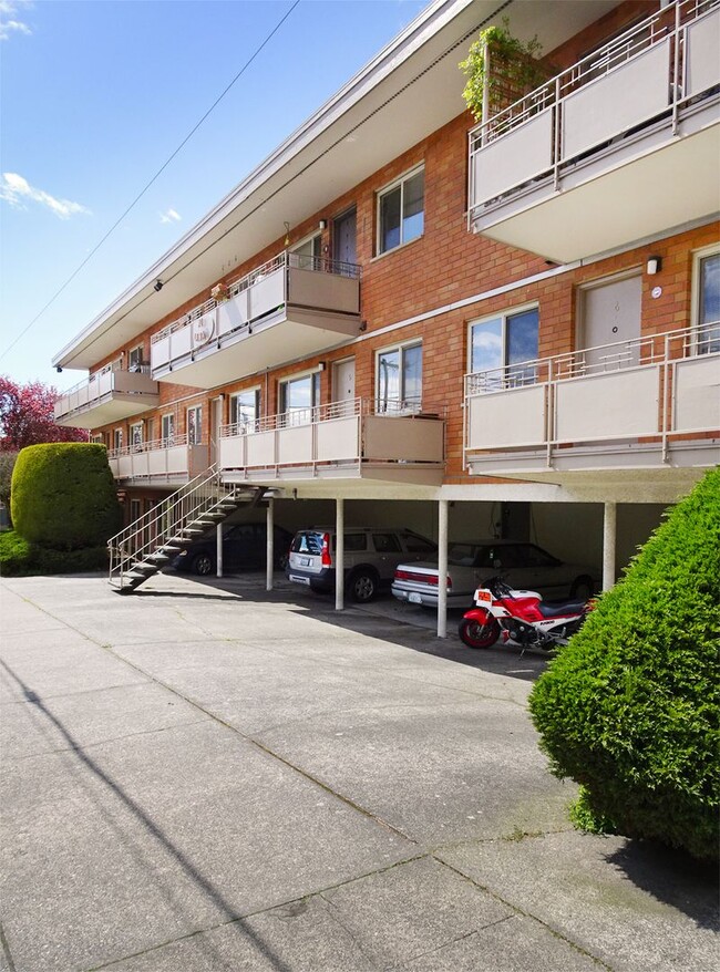 Building Photo - 1bd/1ba Seattle Condo