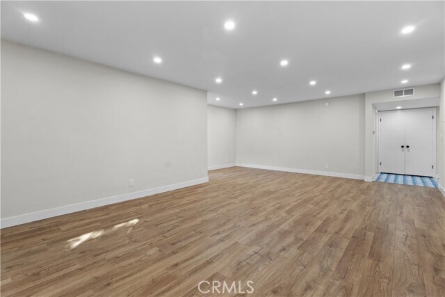 Foto del edificio - 6752 Hillpark Dr