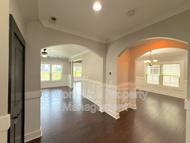 Building Photo - 2507 Alyssa Ln