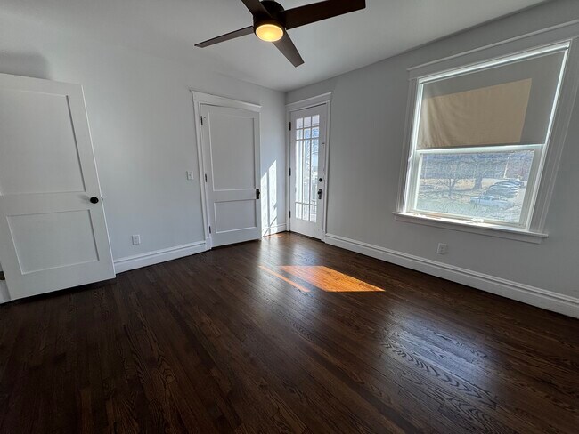 Foto del edificio - 5011 S Broadway