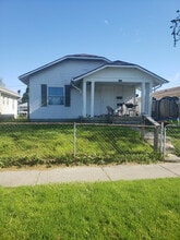 Building Photo - 2130 Spann Ave