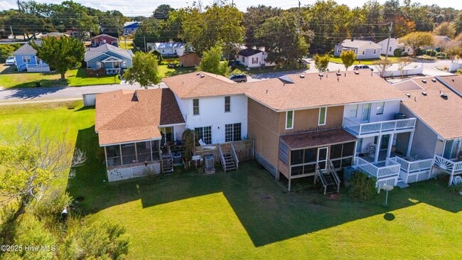 Building Photo - 1800 Bay St