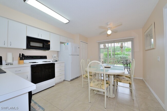 Foto del edificio - 3971 Leeward Passage Ct