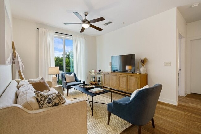 Building Photo - 1900 Barton Springs Rd