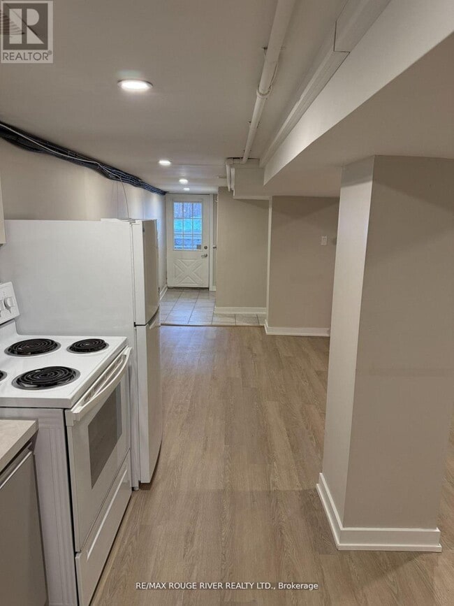 Building Photo - 20 Birch Ave