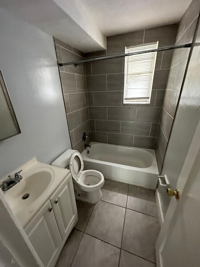 Foto del edificio - 1364 Harrison St