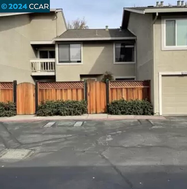 Foto del edificio - 3743 Crow Canyon Rd