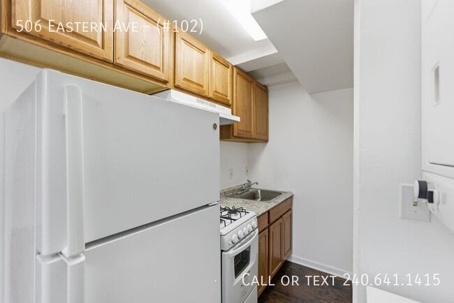 Foto del edificio - 506 Eastern Ave NE