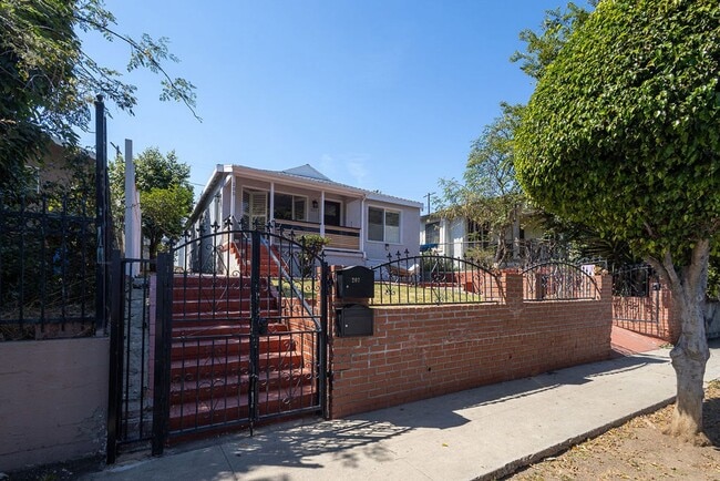 Foto del edificio - Brand New ADU in Silver Lake