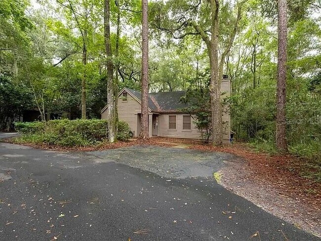 Building Photo - 5211 SW 86th Terrace