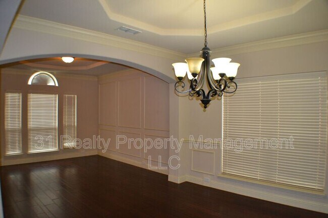 Foto del edificio - 6428 Abbotsford Dr
