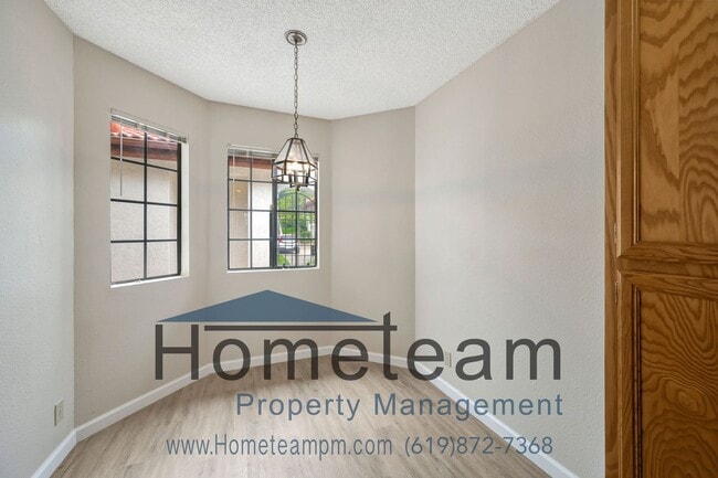 Building Photo - 2 BR / 2 BA 1270 Sq ft./ Chula Vista Townhome