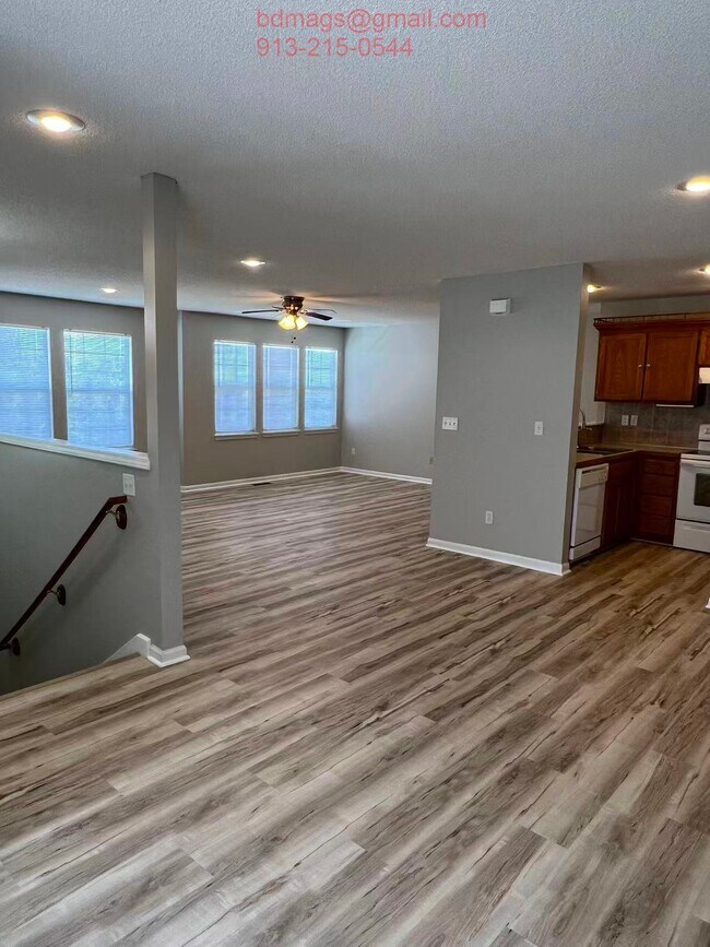 Foto del edificio - 3205 N 103rd Terrace