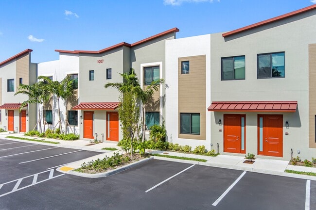 Photo - ID Oakland Park Townhomes