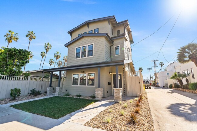 Building Photo - 4787 Panorama Dr