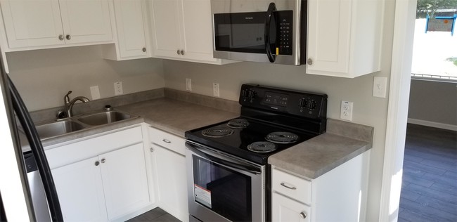 Foto del edificio - 6696 Mableton Pkwy SE