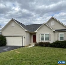 Building Photo - 154 Holly Hill Dr