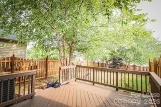 Foto del edificio - 15523 Troubadour Ln
