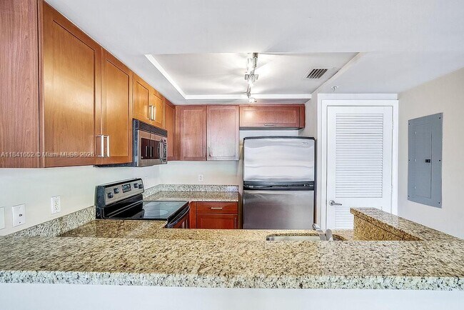 Foto del edificio - 1500 Bay Rd