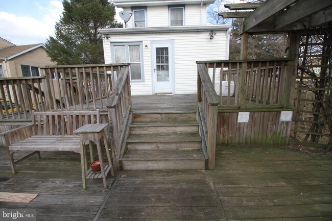 Building Photo - 109 N Hamilton Ave