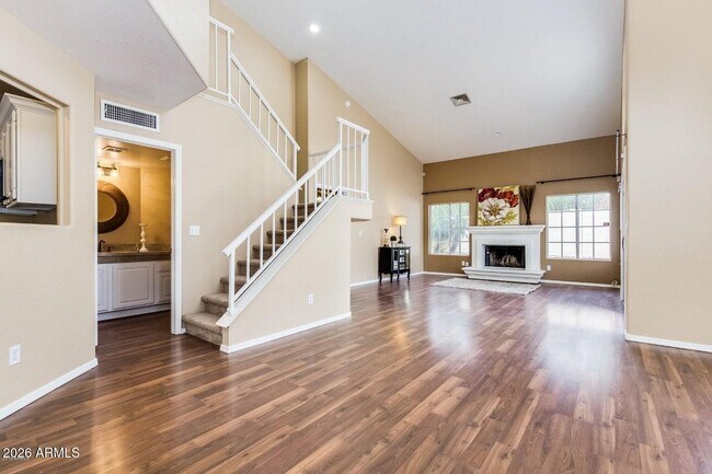 Building Photo - 3822 E Wildwood Dr