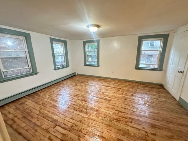Building Photo - 56 7th St