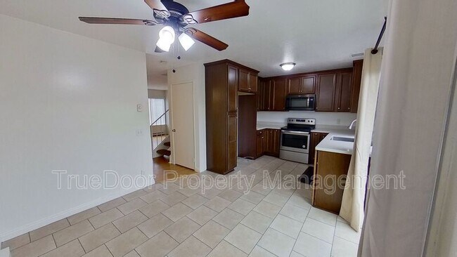 Foto del edificio - 3061 S Sycamore St