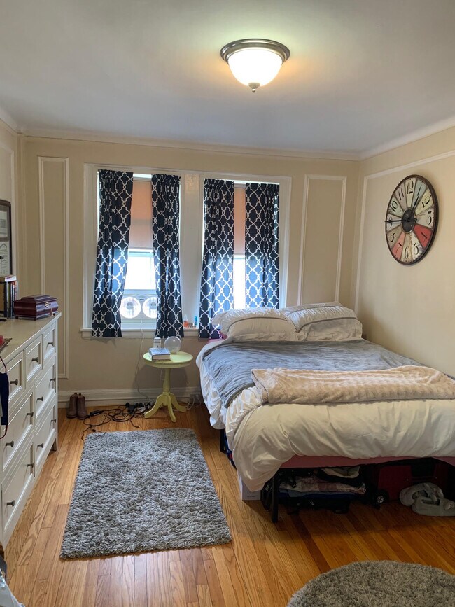 Foto del edificio - 1450 Beacon St