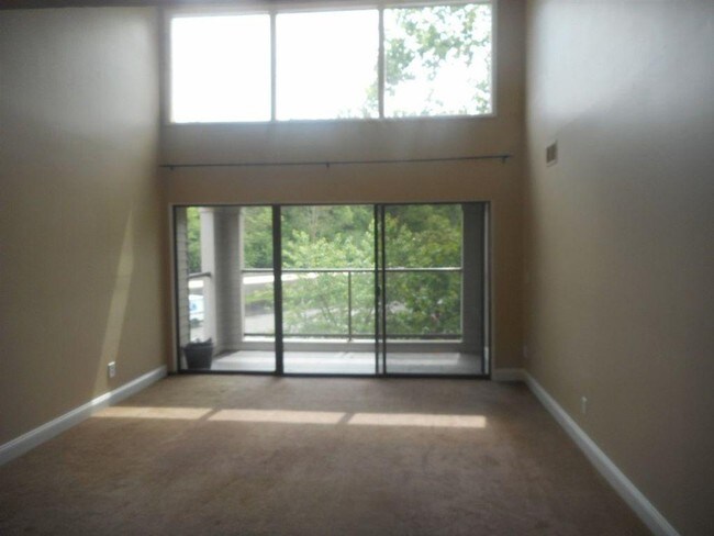 Building Photo - 114 Winding Way
