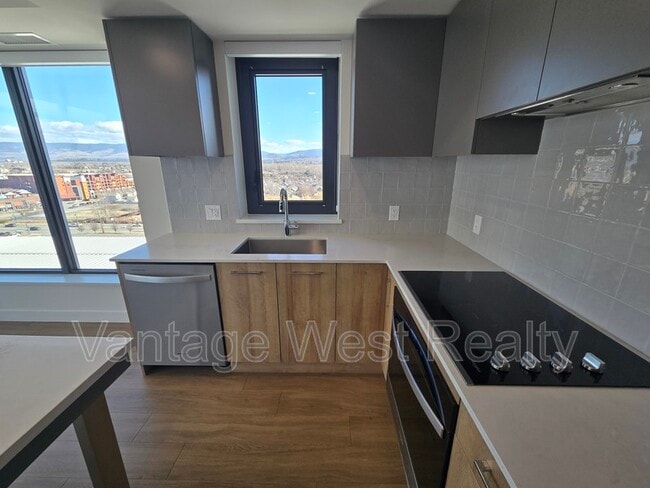 Building Photo - 3699 Capozzi Rd