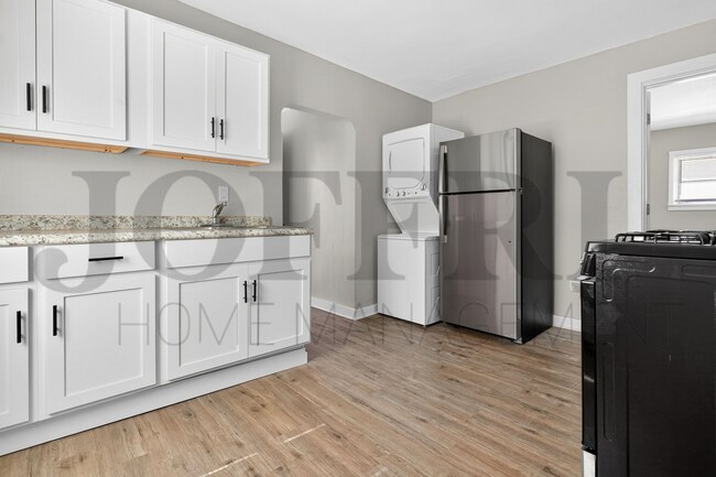 Foto del edificio - 2080 W 33rd St