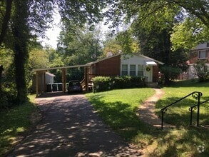 Building Photo - 6202 Bren Mar Dr