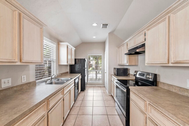 Foto del edificio - 6322 Sunlit Orchard Dr