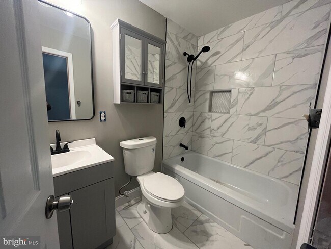 Foto del edificio - 47 Pembrook Ln