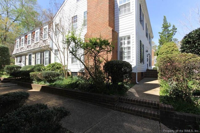 Foto del edificio - 648 Counselors Way