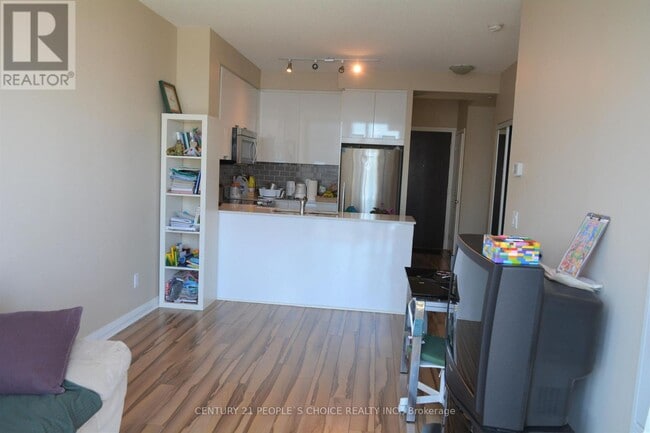 Photo du bâtiment - 75 Eglinton Ave W